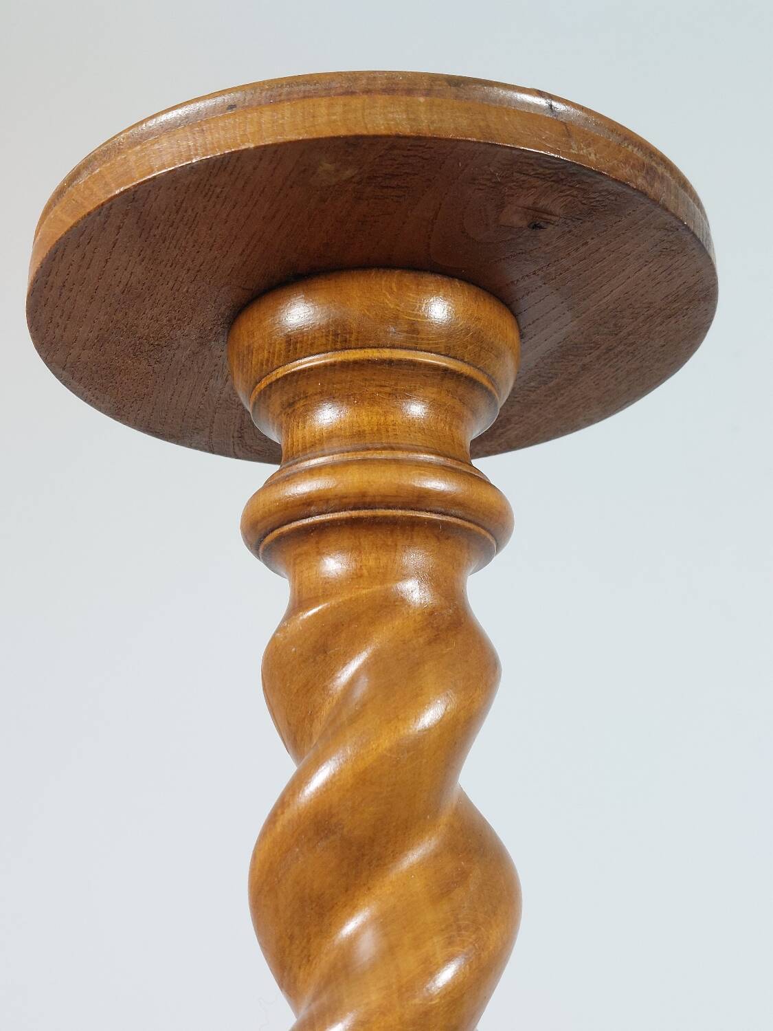 Vintage turned wooden spiral flower support