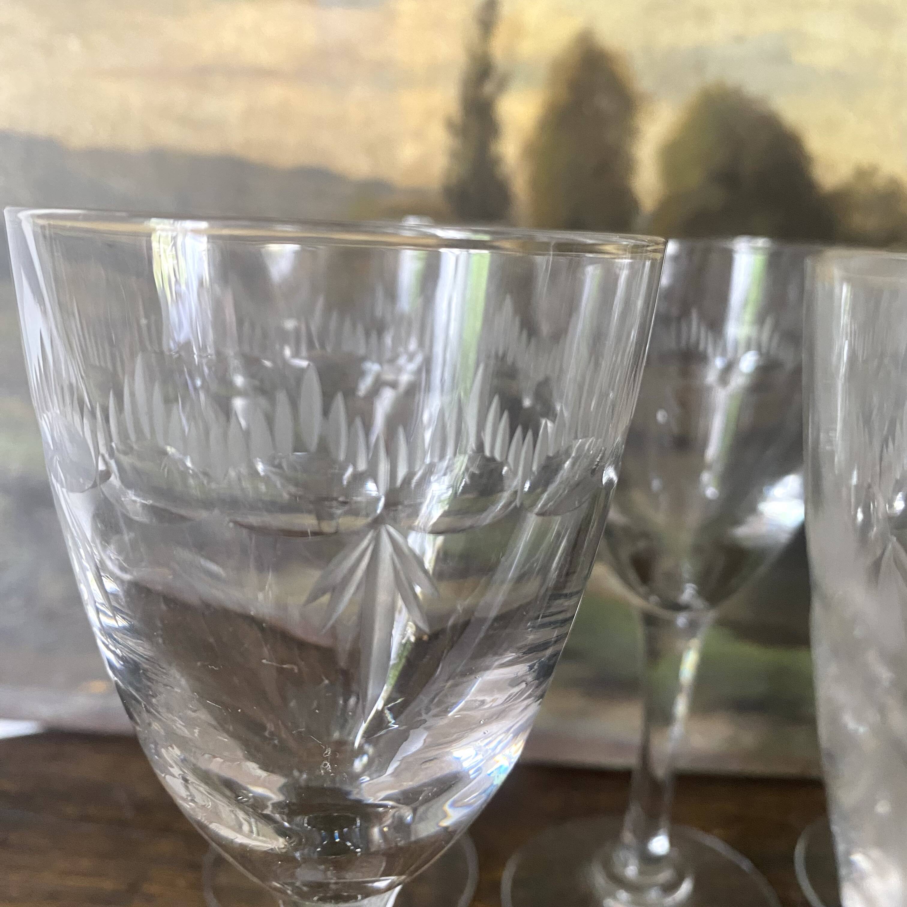 Stemmed glasses, engraved glass wine glasses