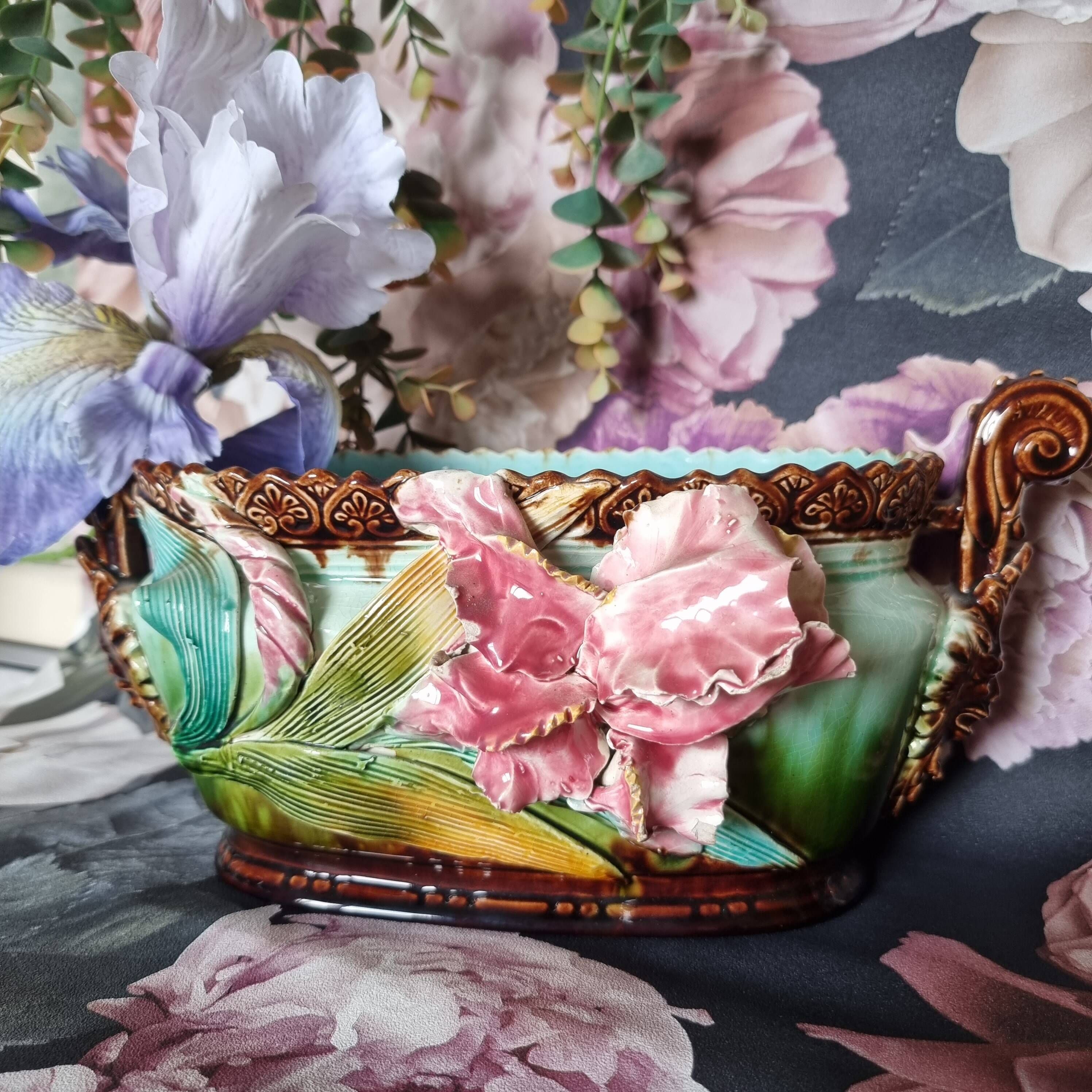 19th century French Art Nouveau planter in barbonite ceramic and m