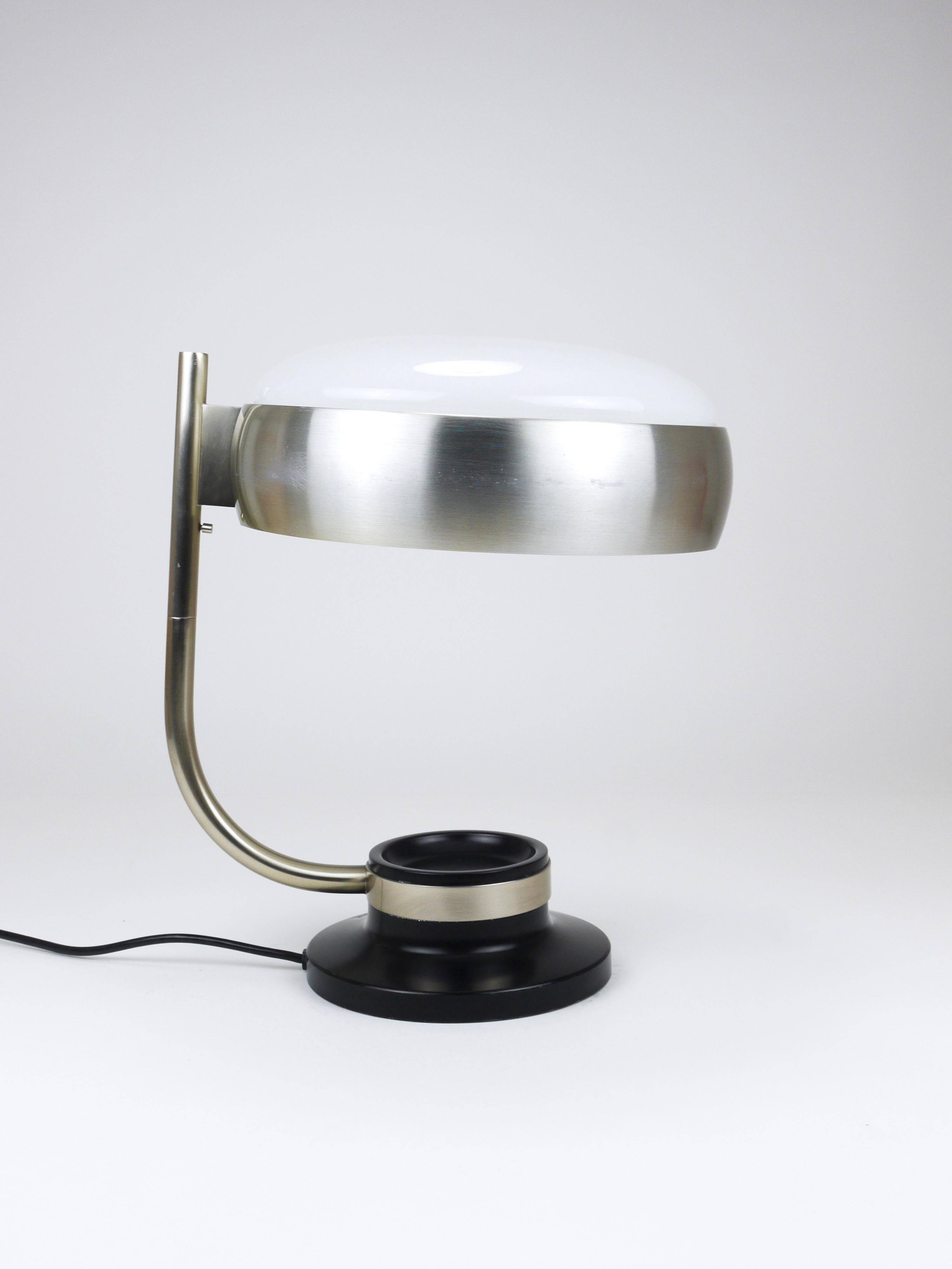 Oscar Torlasco black and nickel swivel desk lamp, Lumi Milano, Italy, 1960s.