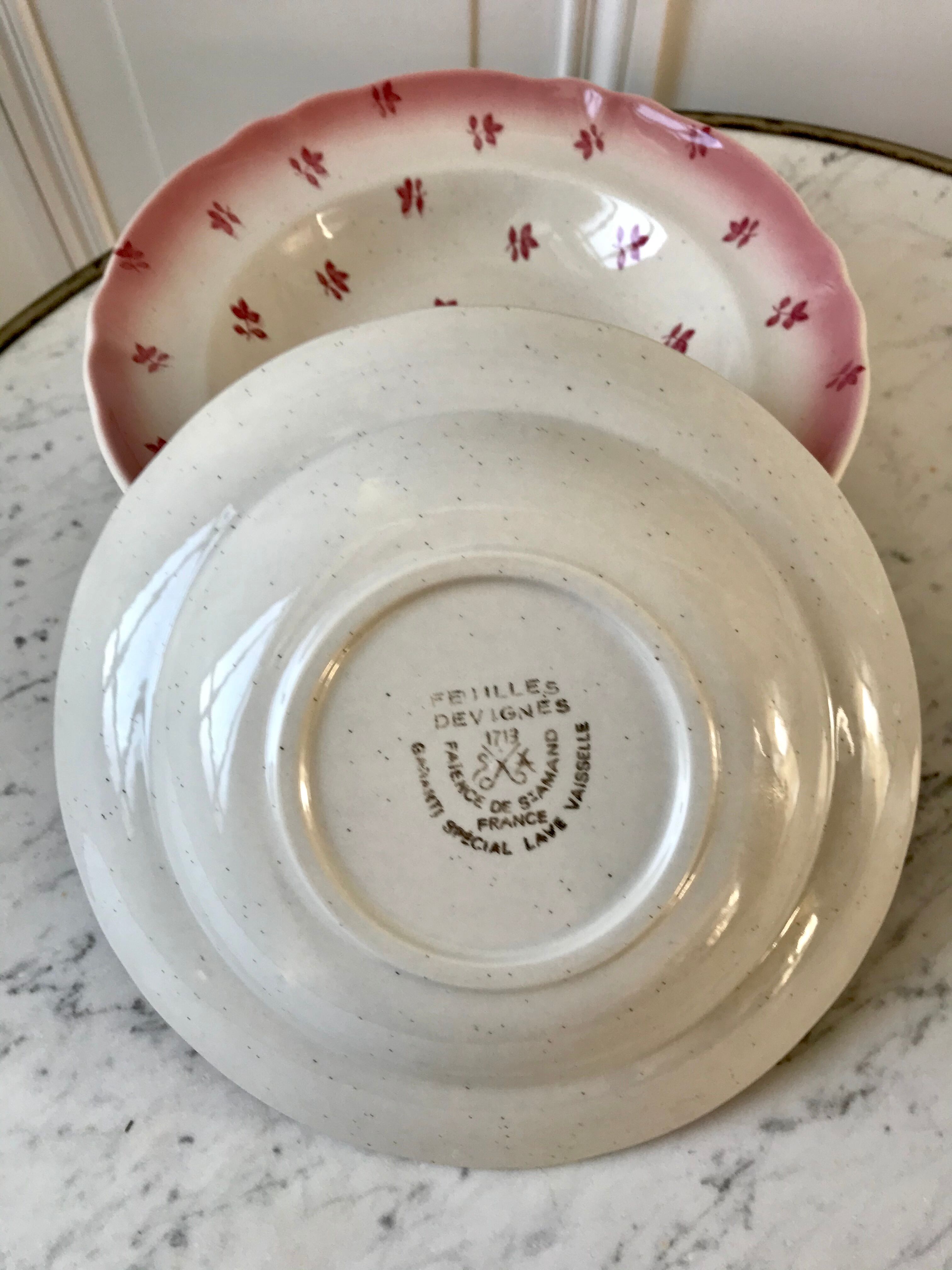 Lot of 6 small hollow plates St Amand