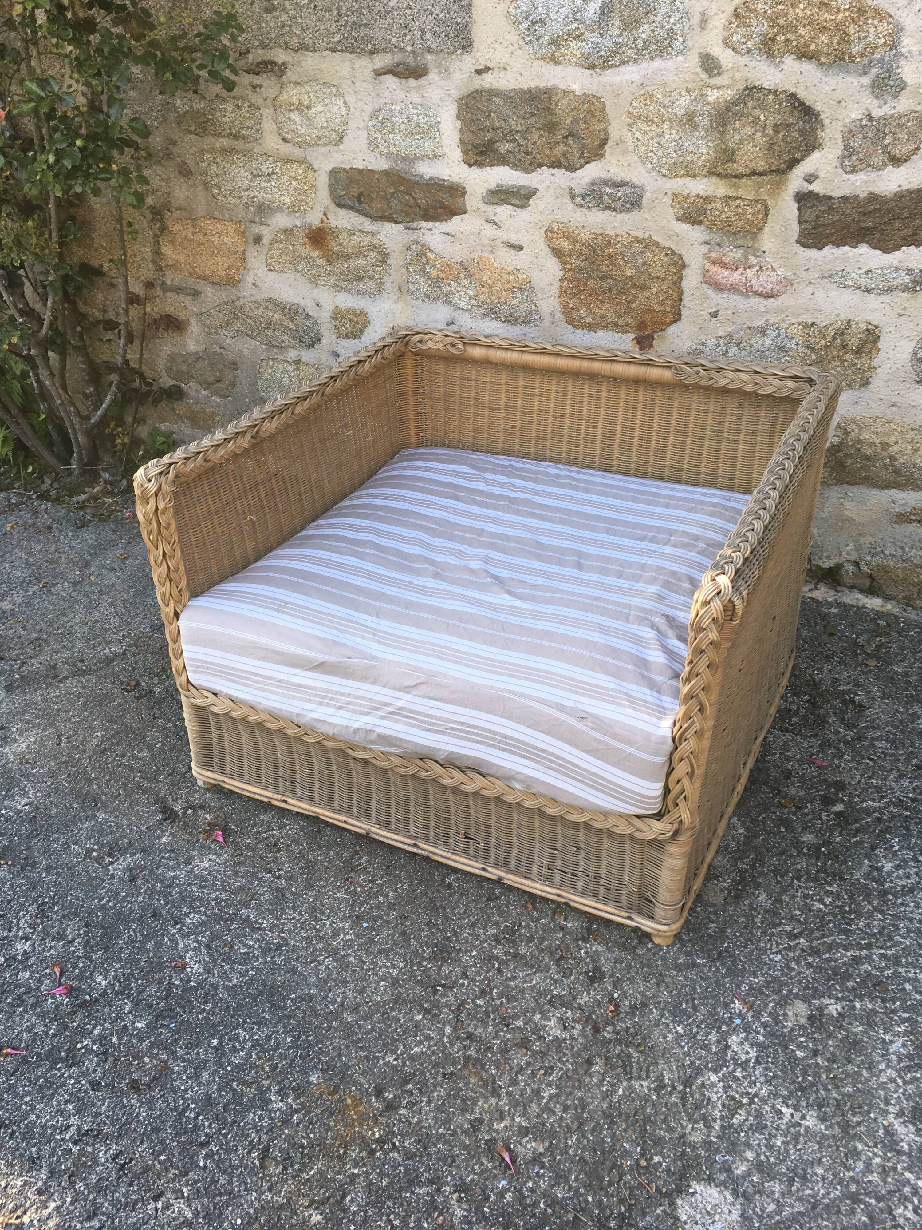 Fauteuil en osier des années 50