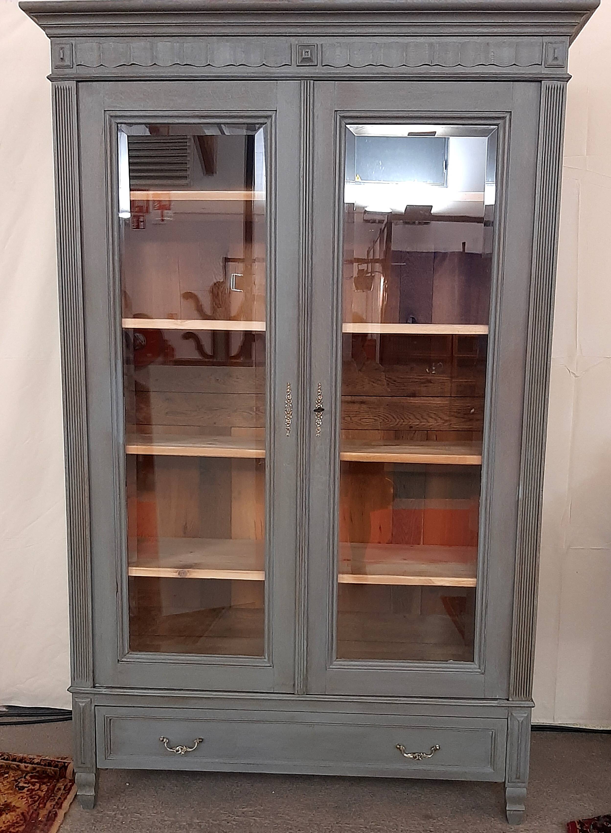 Ancienne Armoire Bibliothèque vitrée Patinée Gris