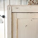 Armoire parisienne patine blanche
