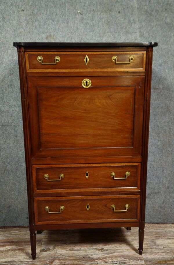 Secrétaire ancien époque Louis XVI en acajou – Élégant et fonctionnel