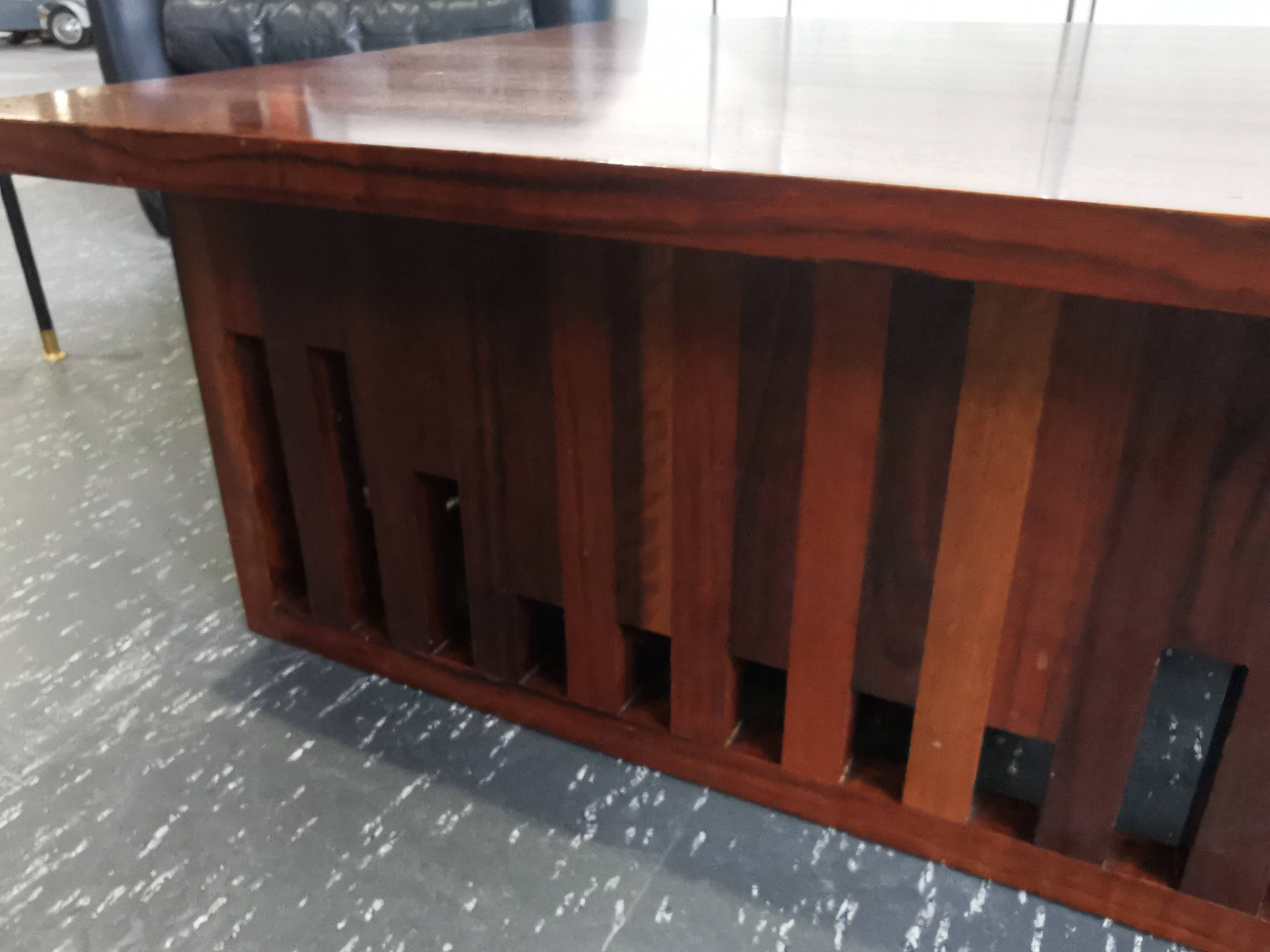 Table basse XL design vintage en bois exotique