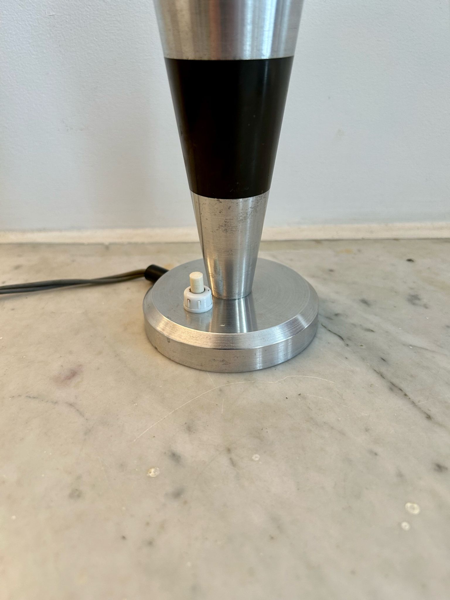 Vintage art deco lamp base, chromed metal and brass, France 1930
