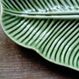 Slip dish in the shape of a palm leaf