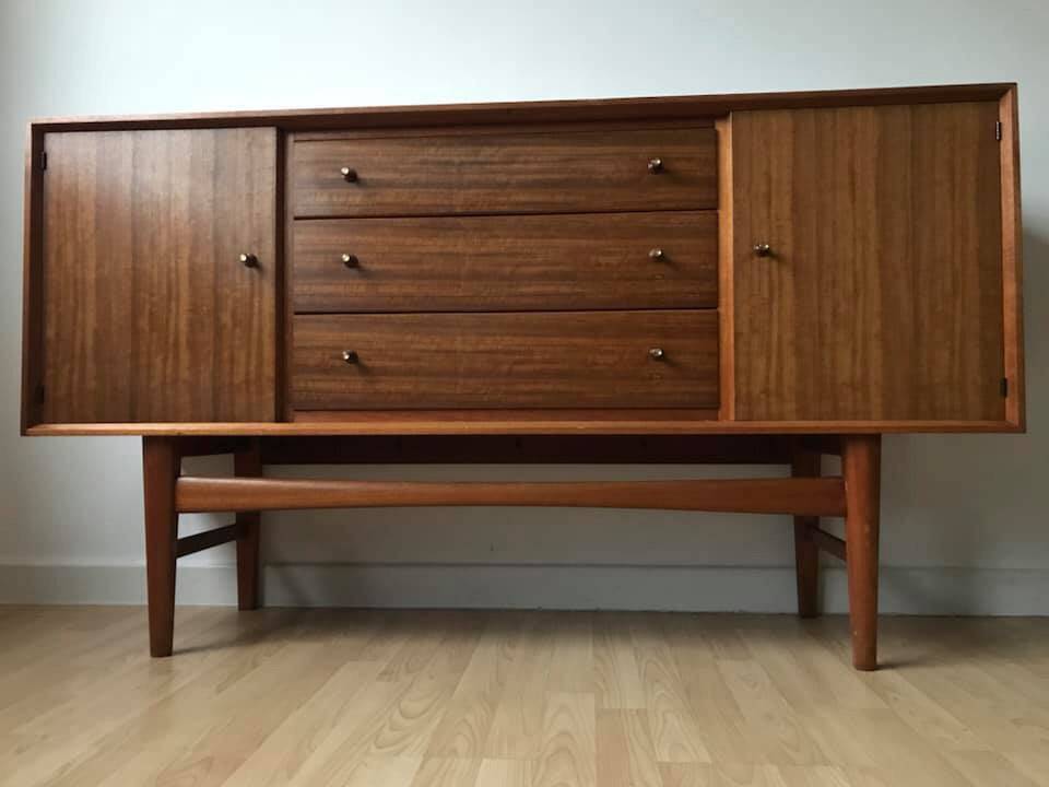 Mid-Century teak enfilade in brown by Russell of Broadway, 1950s, sleek design.