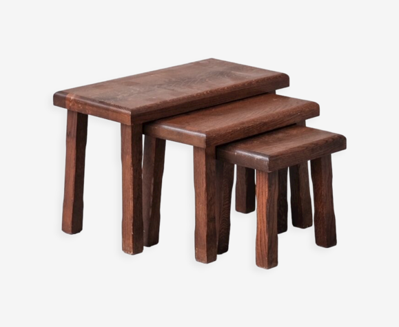 Ensemble de trois tables gigognes en chêne foncé du milieu du siècle