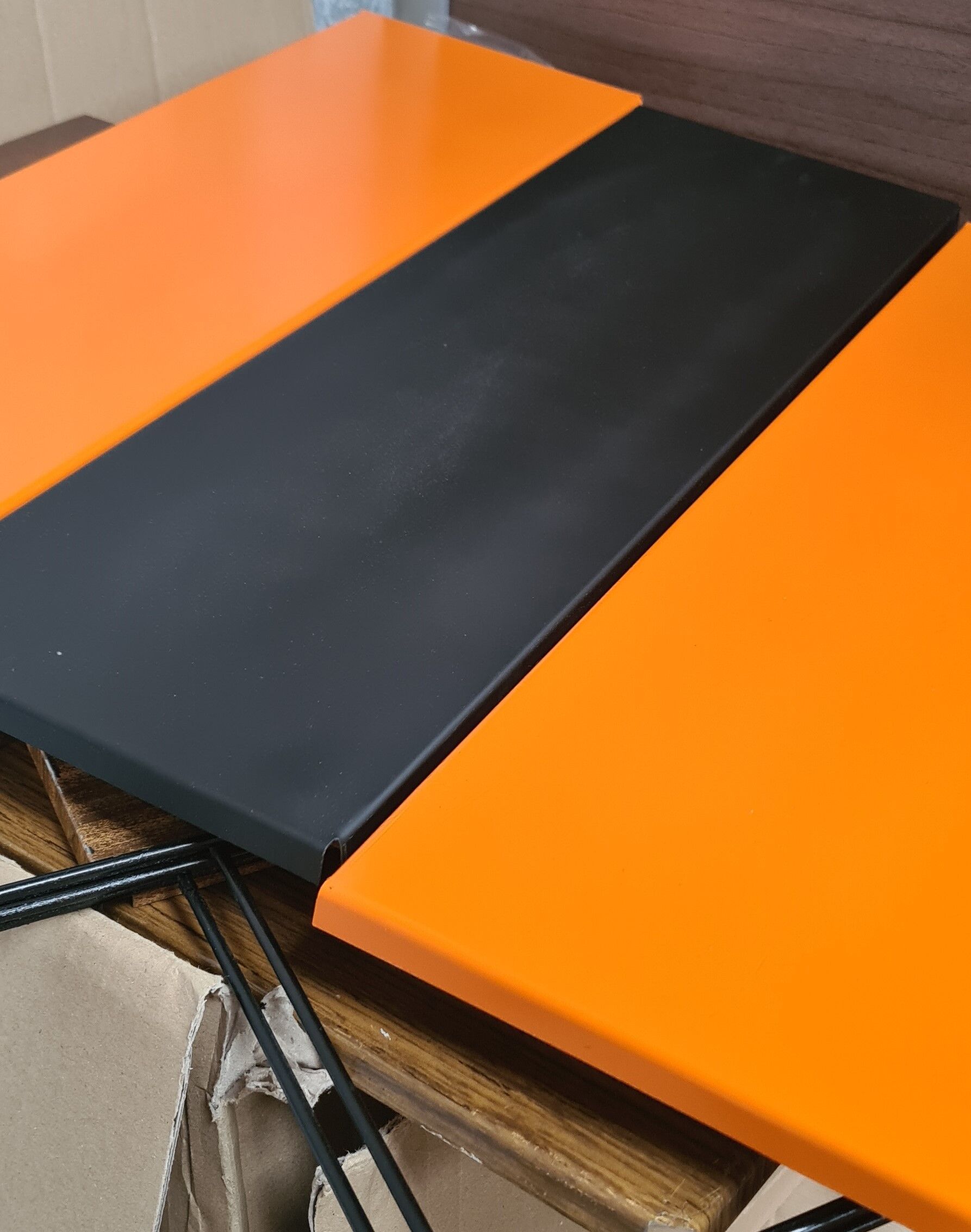 Floor 1960 string steel 60x17x48 amount lergere oxidation