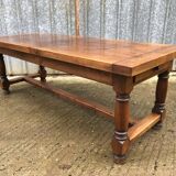 Farmhouse table with cat bar in solid oak with 1 drawer