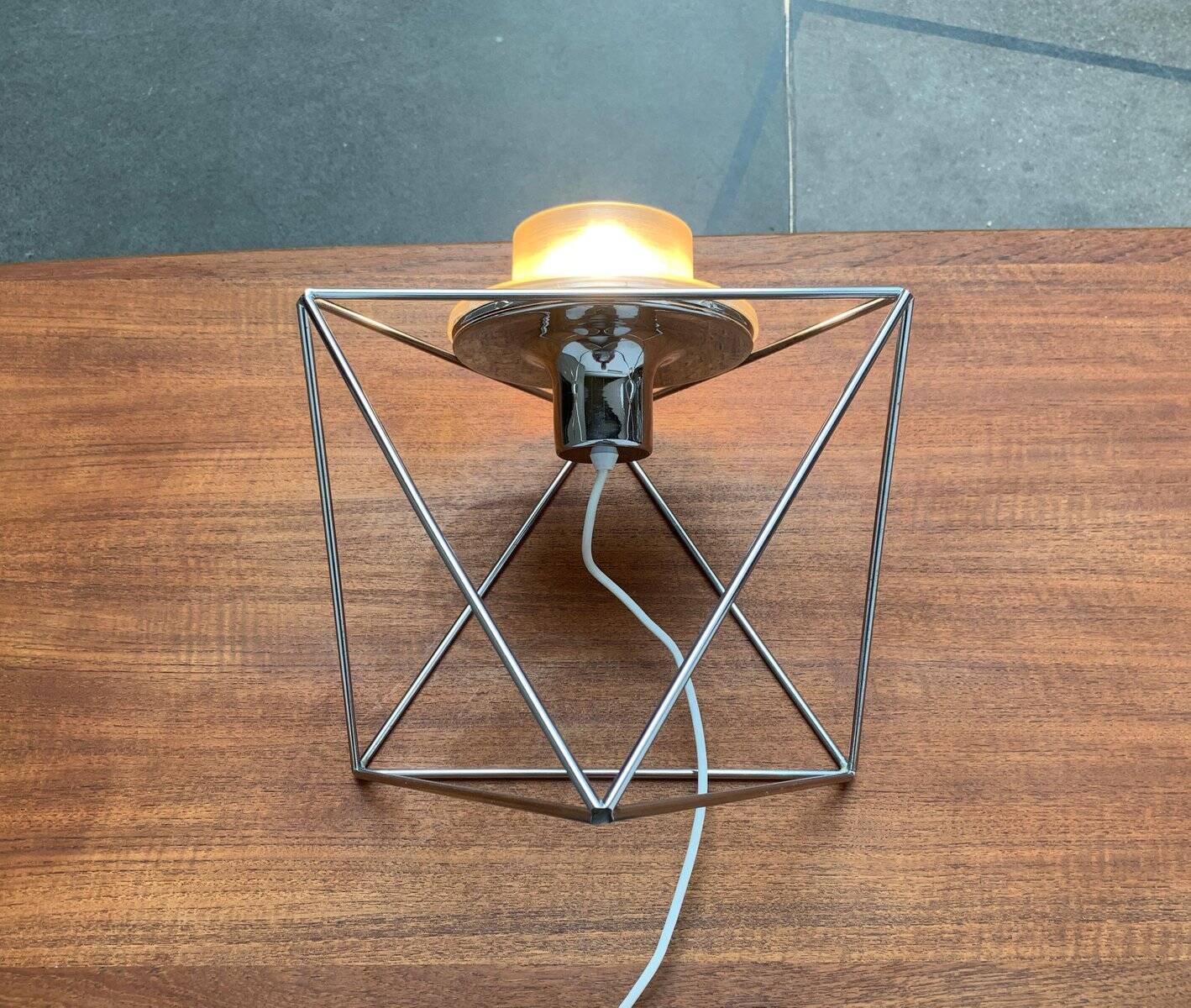 Poliedra table lamp from the Italian space age by Felice Ragazzo for Guzzini