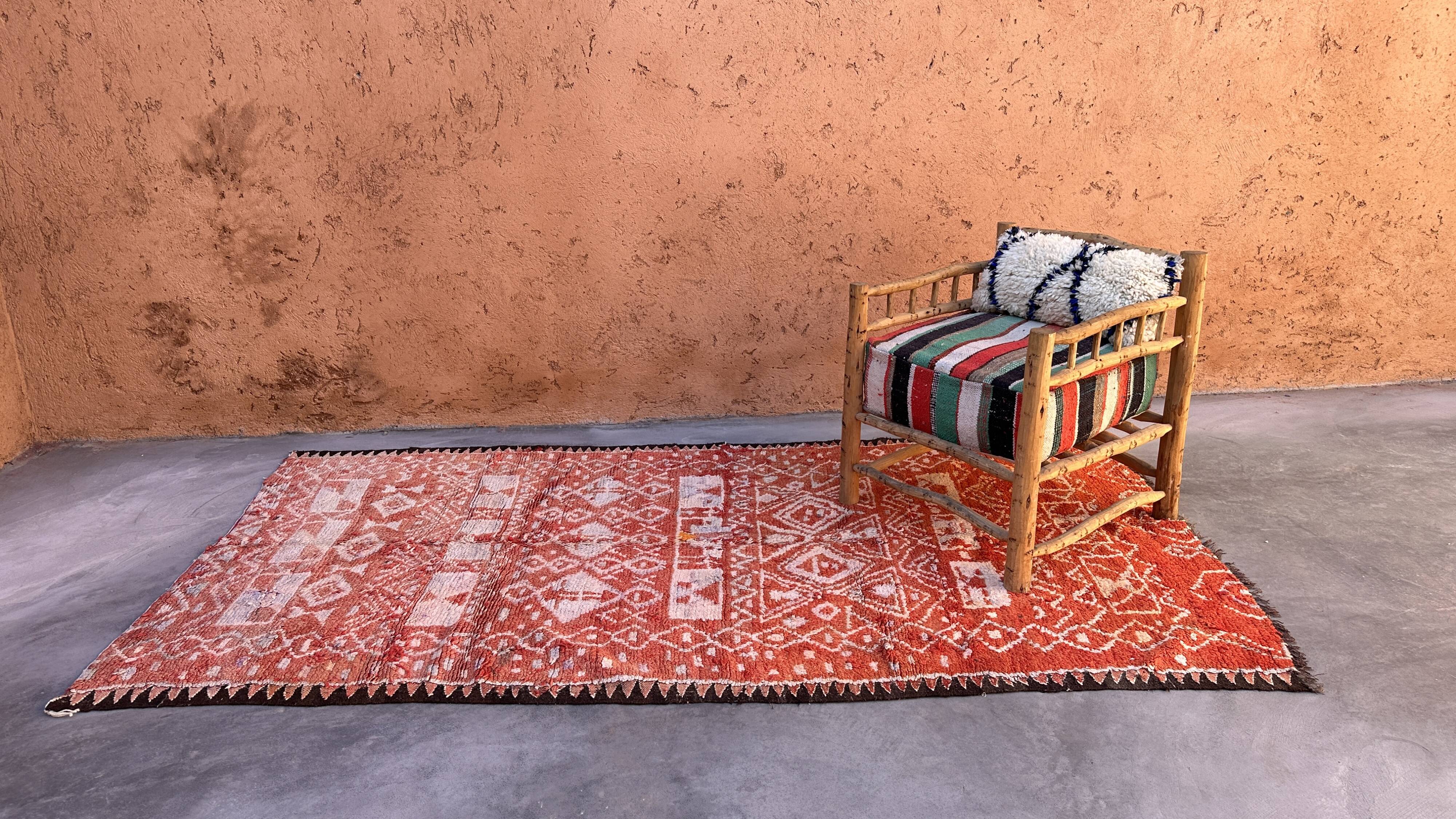 Red Boujad Moroccan rug - 281 x 158 cm