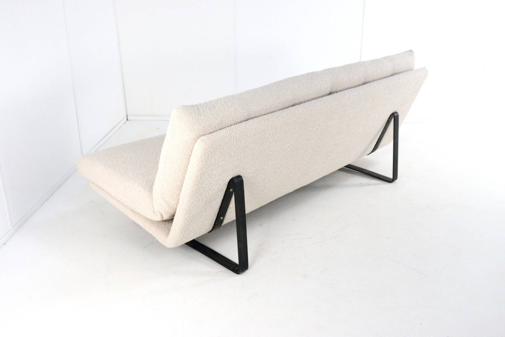 Kho Liang Ie Artifort sofa C684 - new upholstery teddy fabric