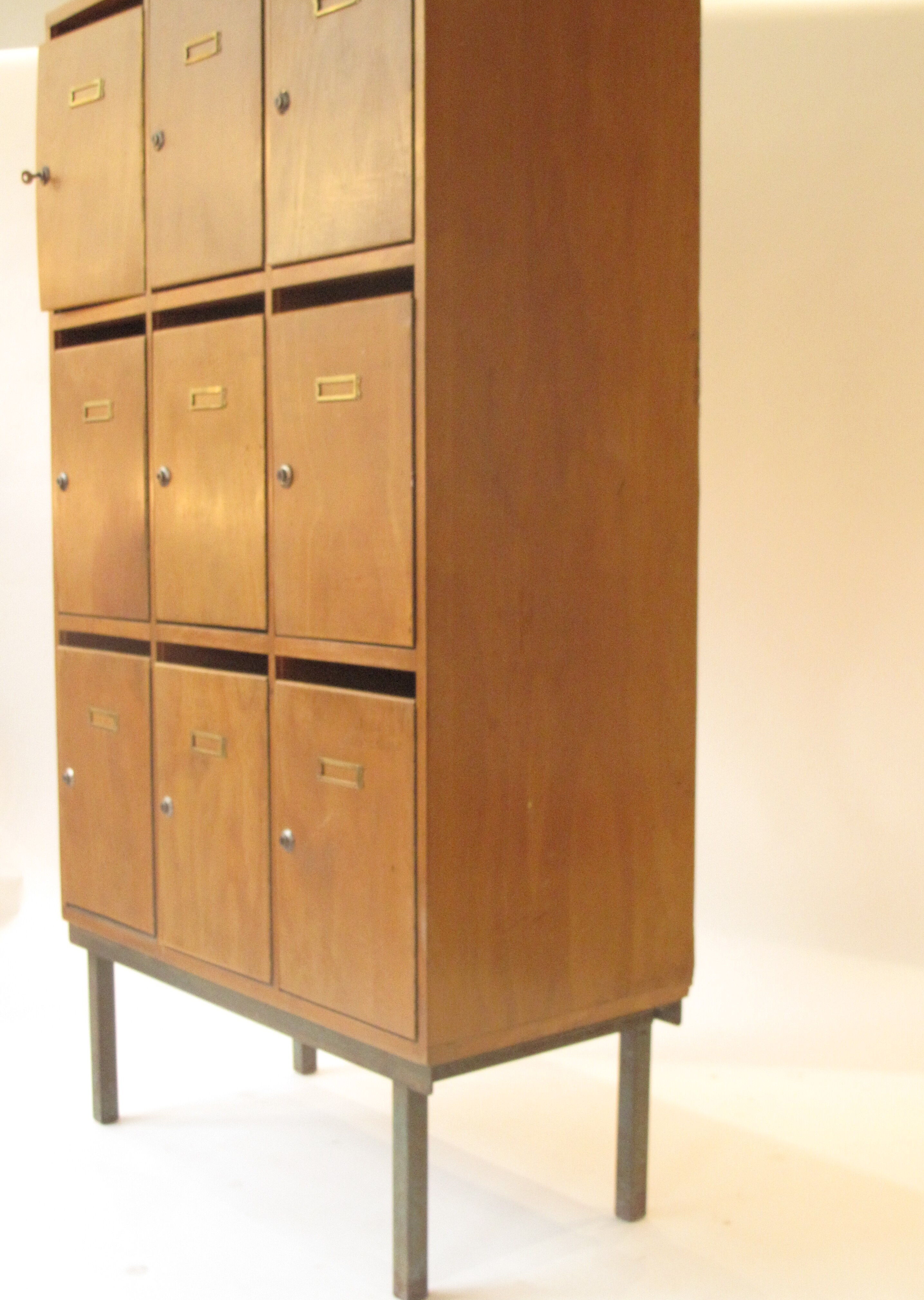 Meuble de rangement des années 50