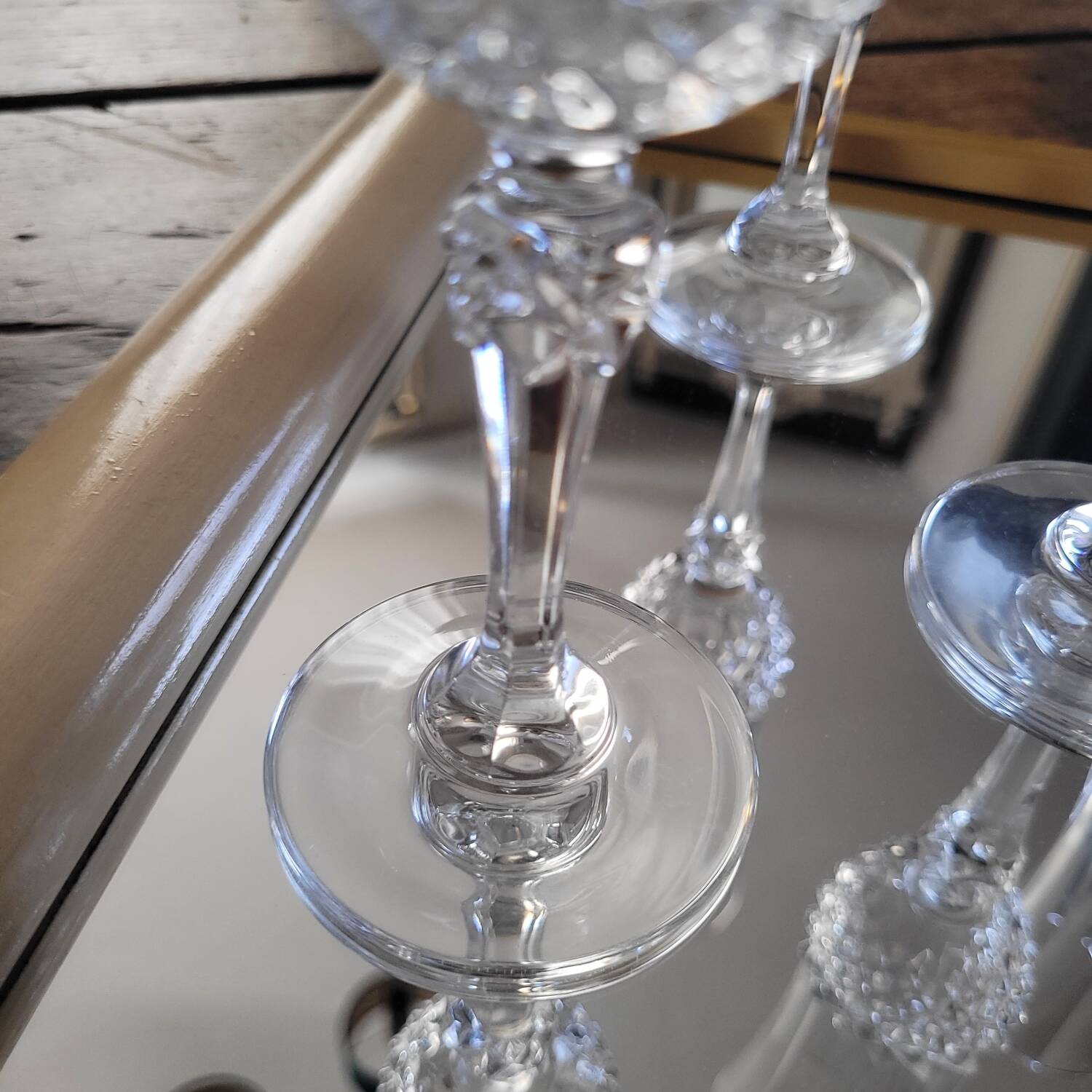 7 cut glass champagne flutes – faceted design