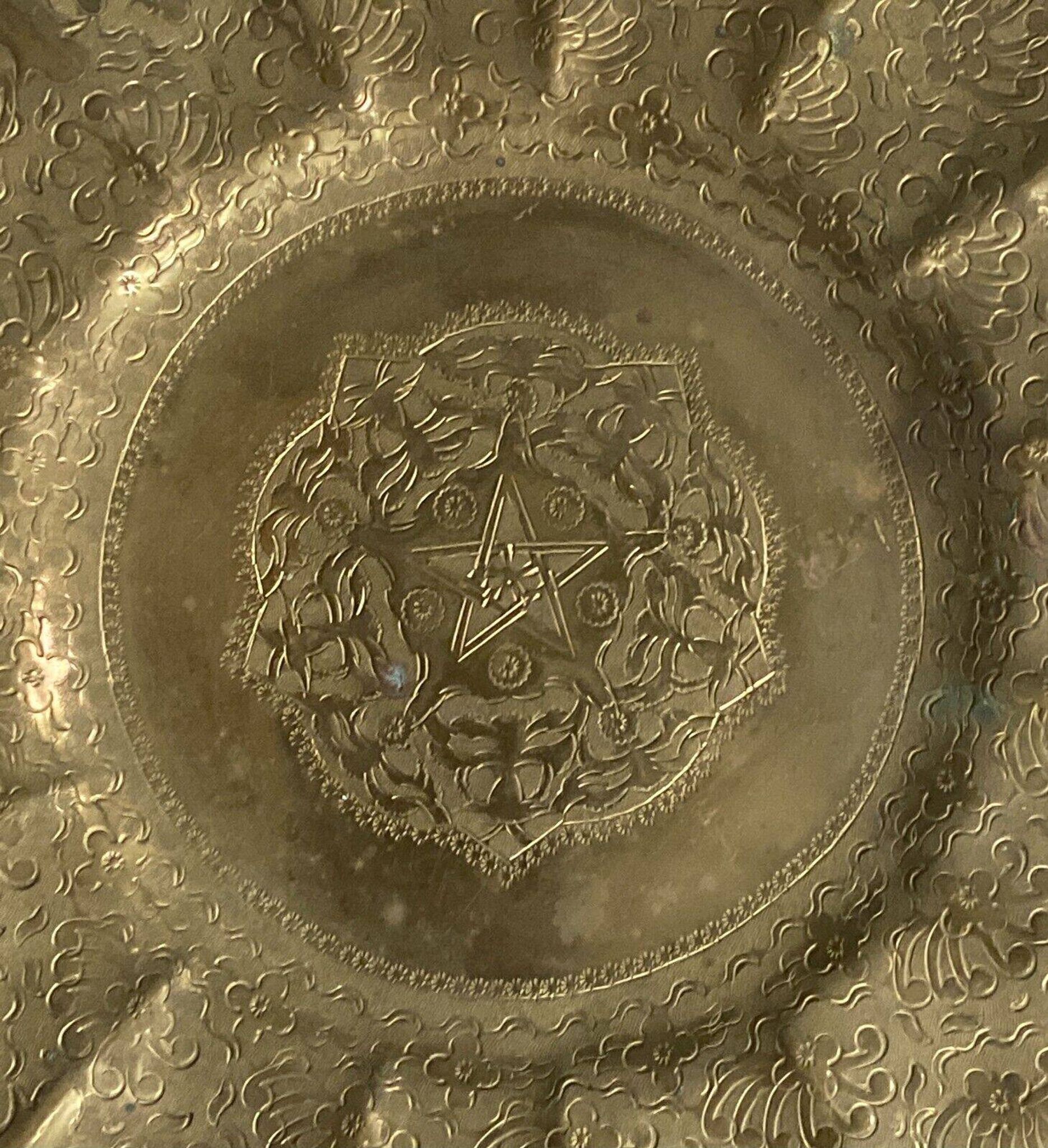Oriental tea tray in copper or brass richly decorated 20th century