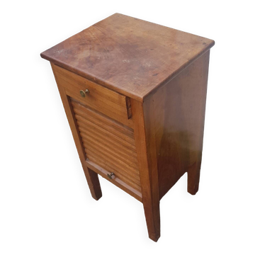 Curtain bedside table