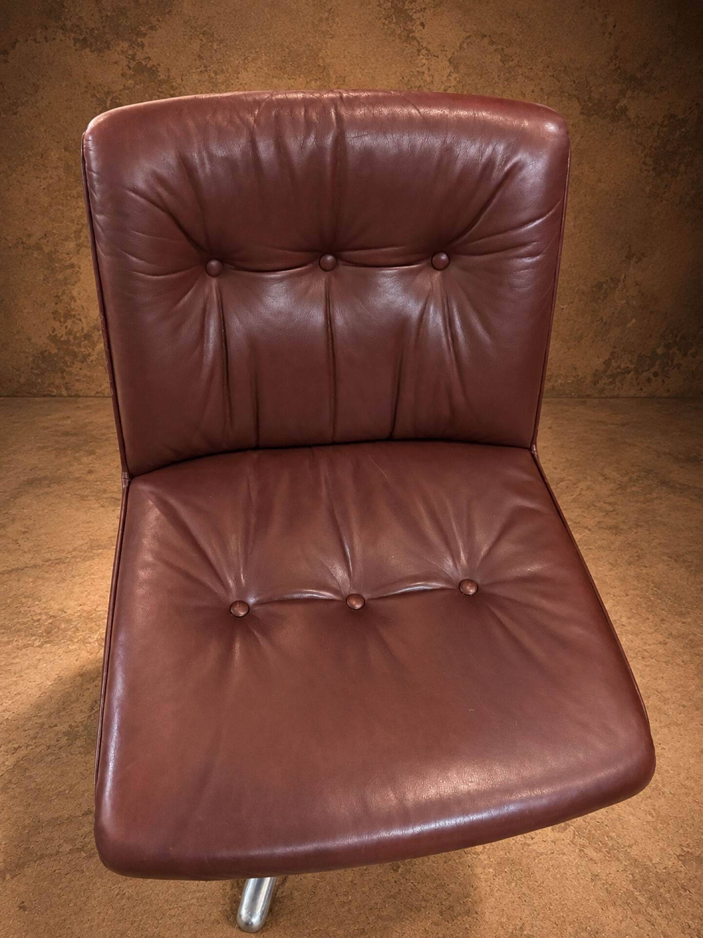 Leather armchair P128 Osvaldo Bordani