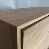 Meuble bahut en chêne massif marque Tikamoon