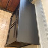 Art-deco period oak commodus