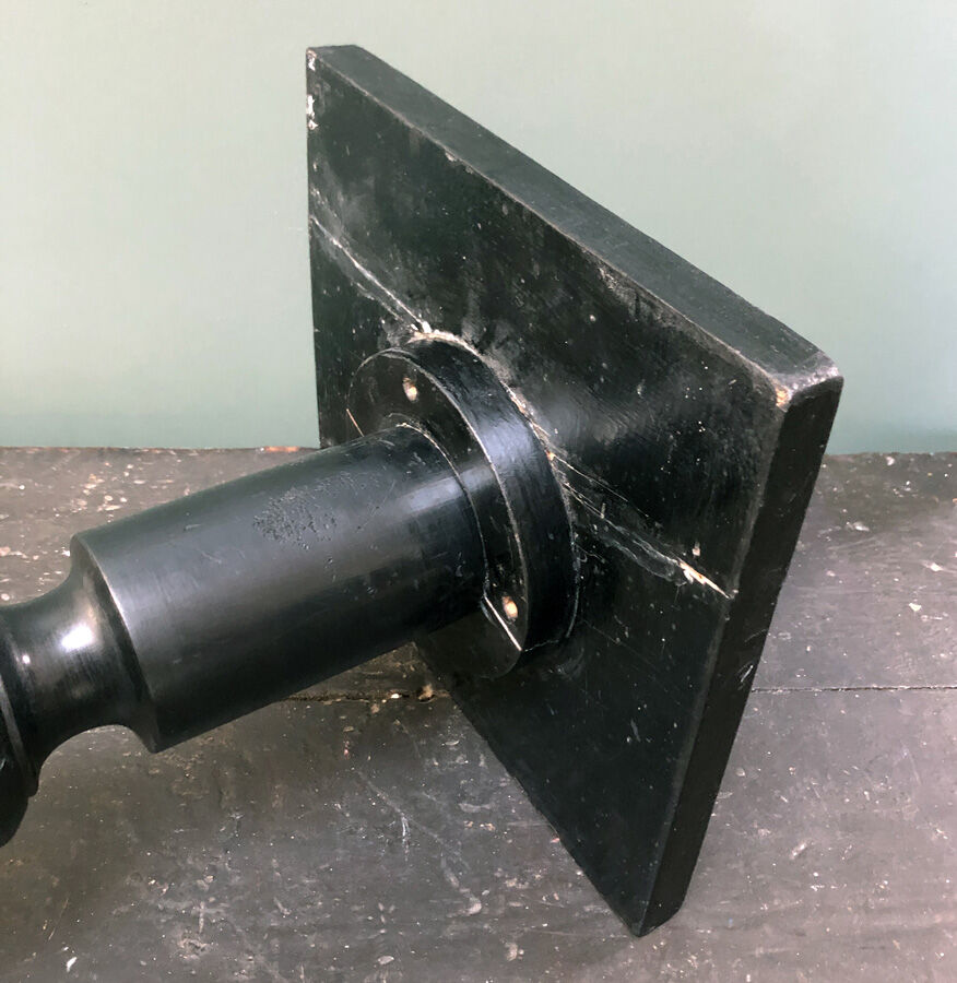 Napoleon III pedestal column