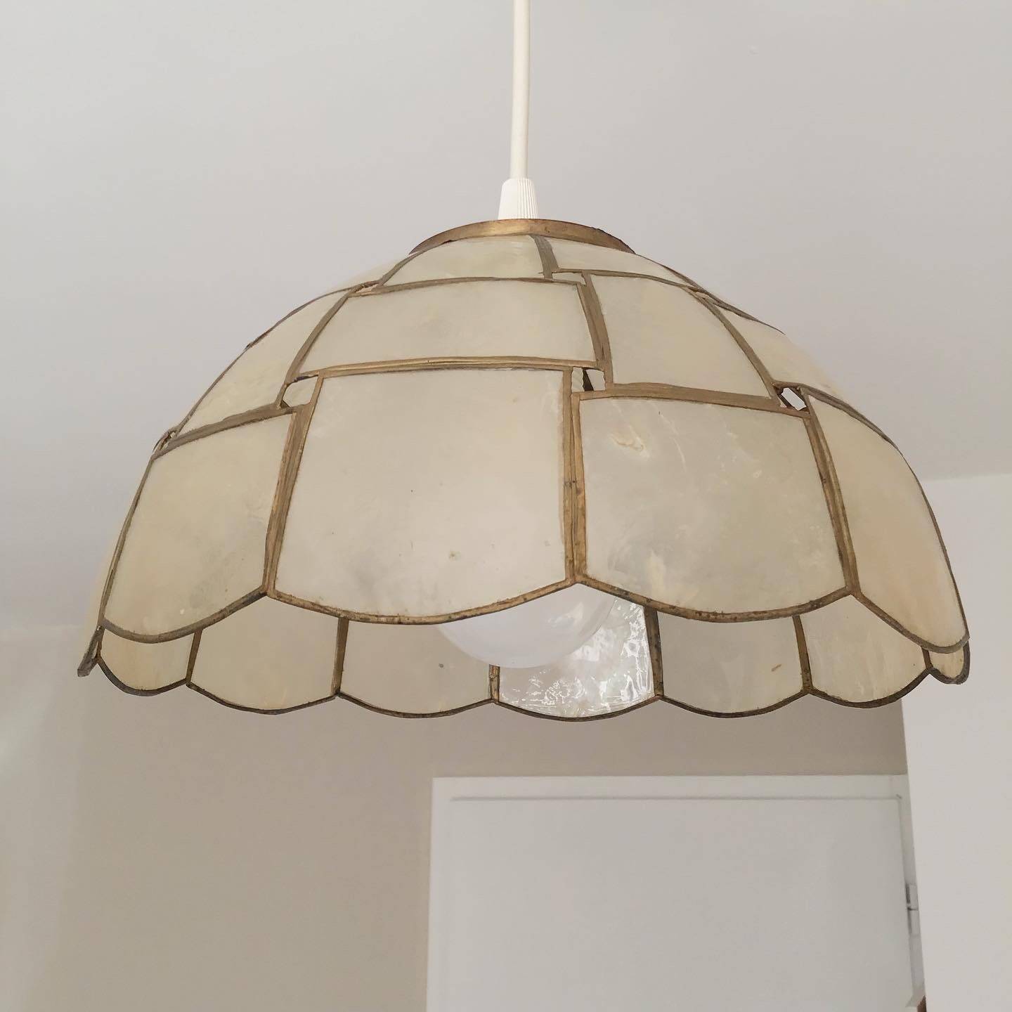 Vintage mother-of-pearl pendant light