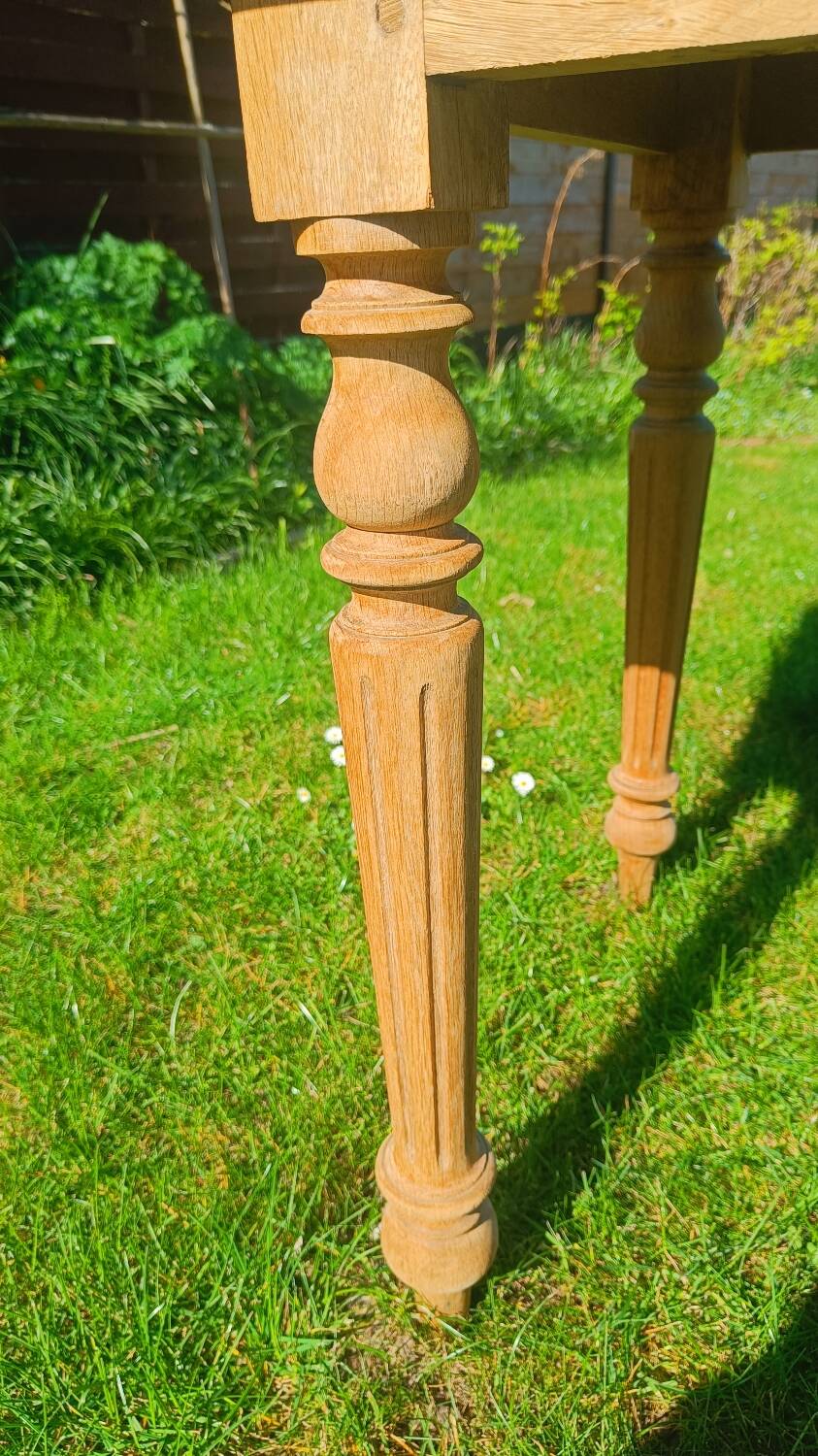 Farm table with turned legs