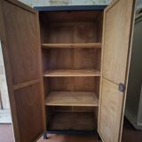 Armoire parisienne