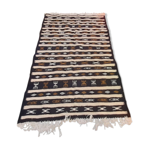 tapis kilim noir et blanc