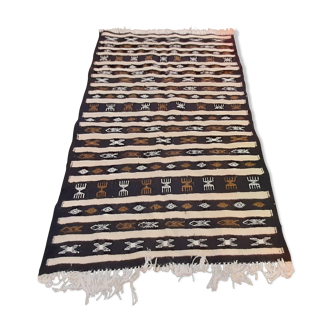 Tapis kilim noir et blanc  rayé, tapis marocain 150/90cm