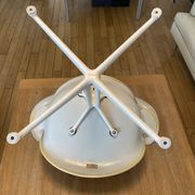 DAF Georges Nelson chair for Herman Miller. Foot la Fonda.