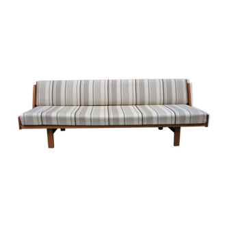 Sofa Hans Wegner for Getama, modell GE 258