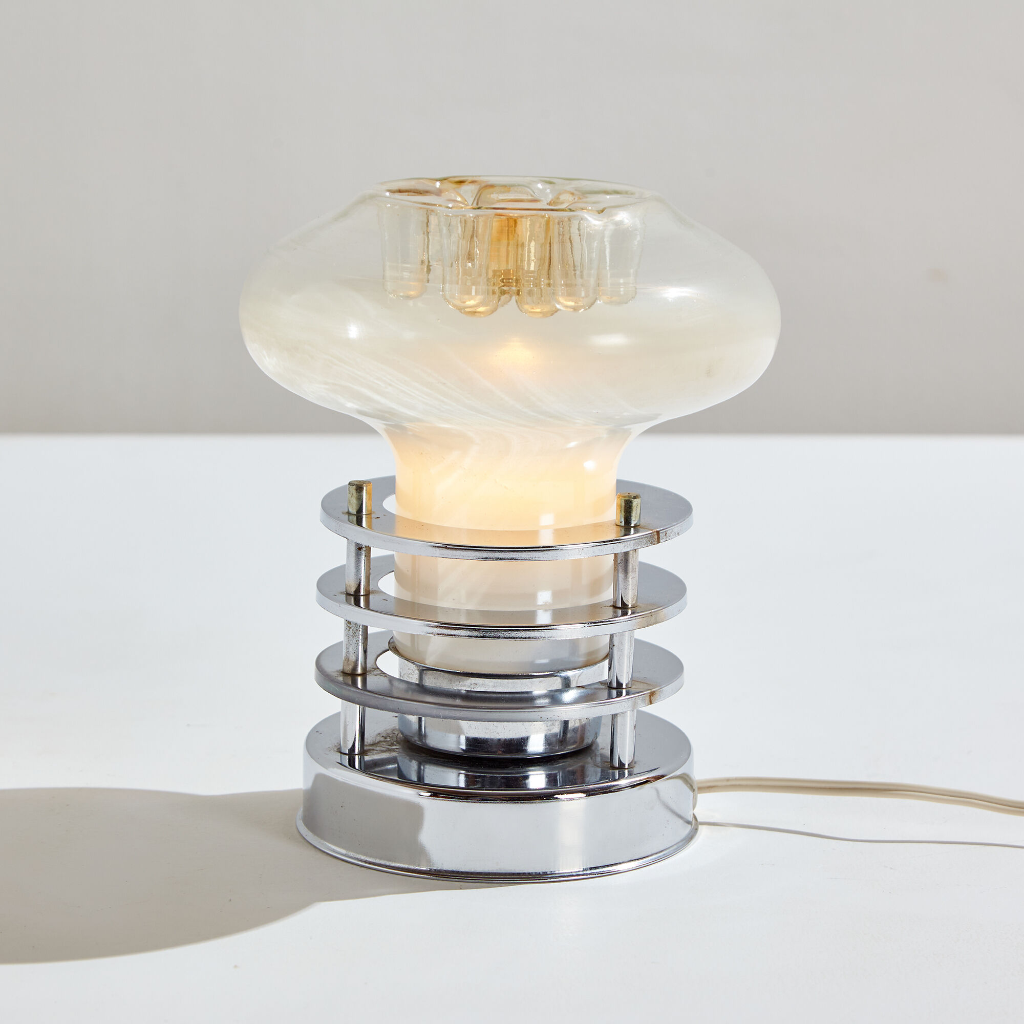 Table lamp with Murano glass lampshade