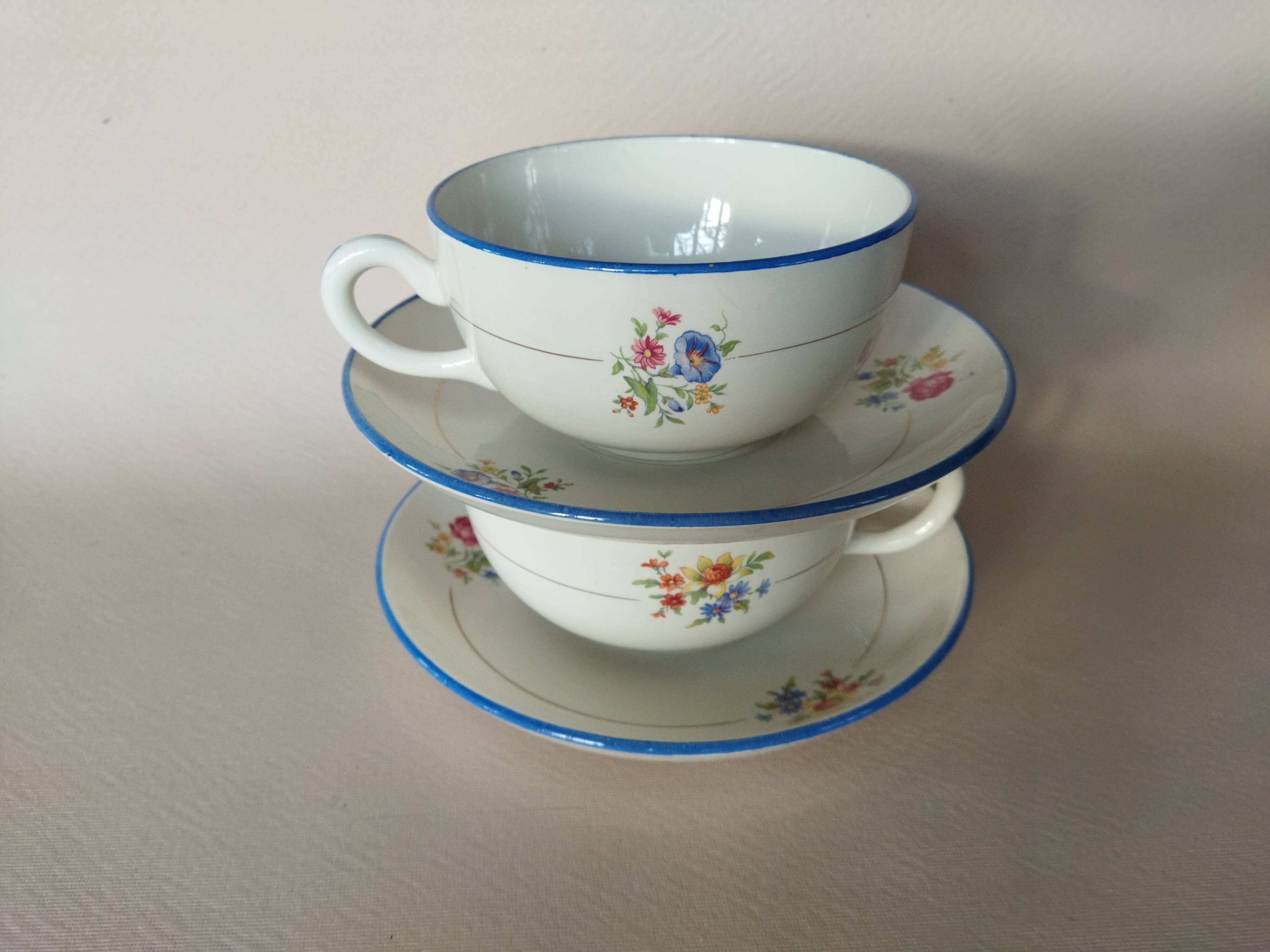 Two Salins earthenware lunch cups