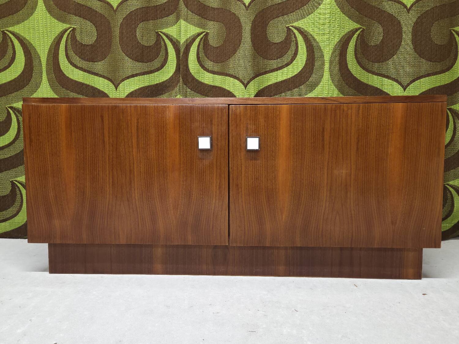 Vintage low enfilade 1970s