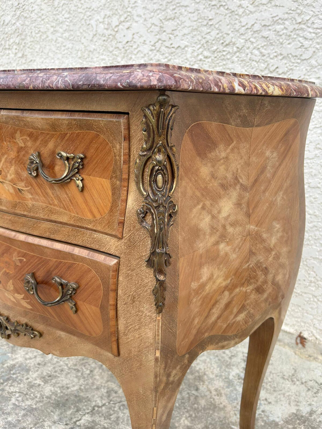 Louis XV style chest of drawers in rosewood