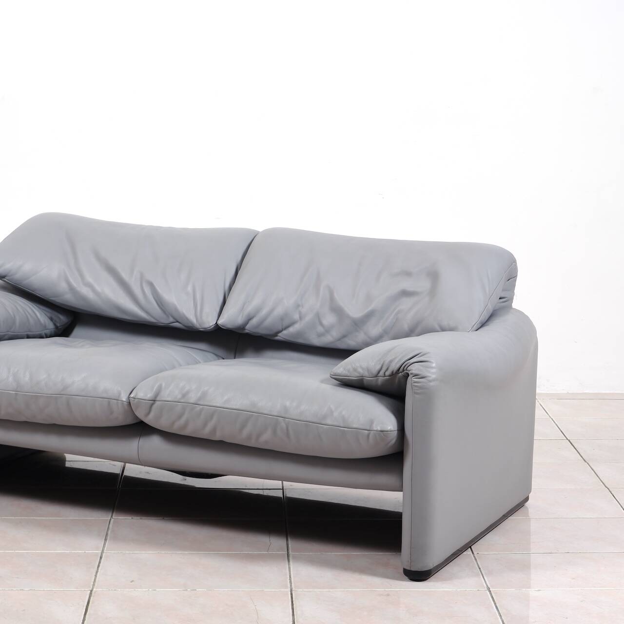 Ensemble de sièges en cuir « Maralunga » de Vico Magistretti pour Cassina