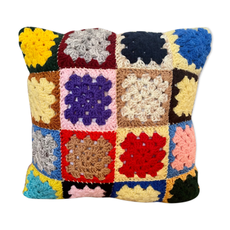 Coussin vintage en patchwork de laine
