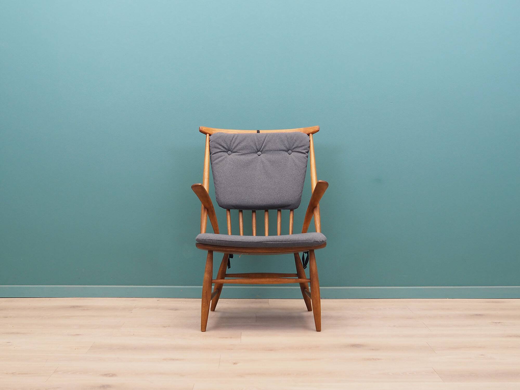 Chaise en hêtre, design danois, années 1960, designer : Illum Wikkelsø, fabrication : Niels Eilersen