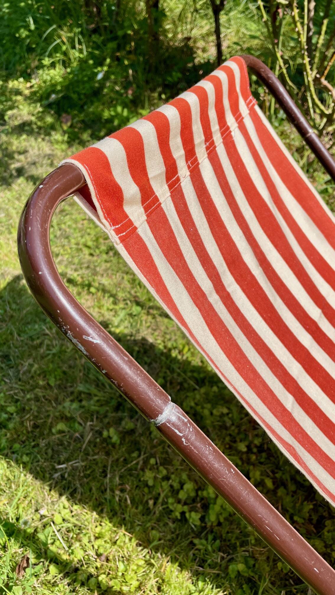 Vintage portable and removable deckchair