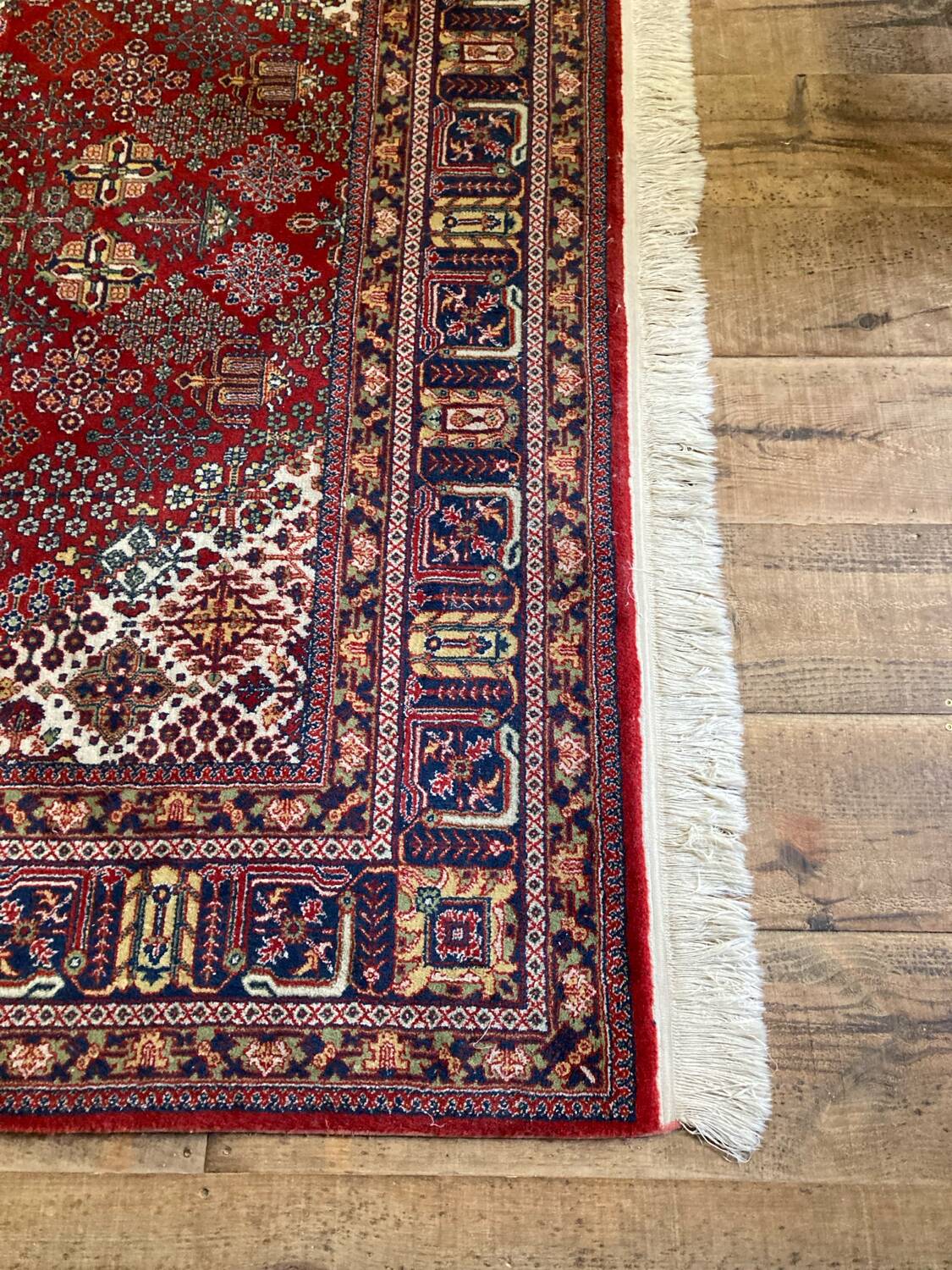 Antique Persian rug 300x200