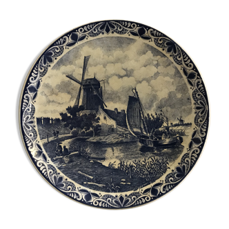 Blue dish in earthenware Delft Holland