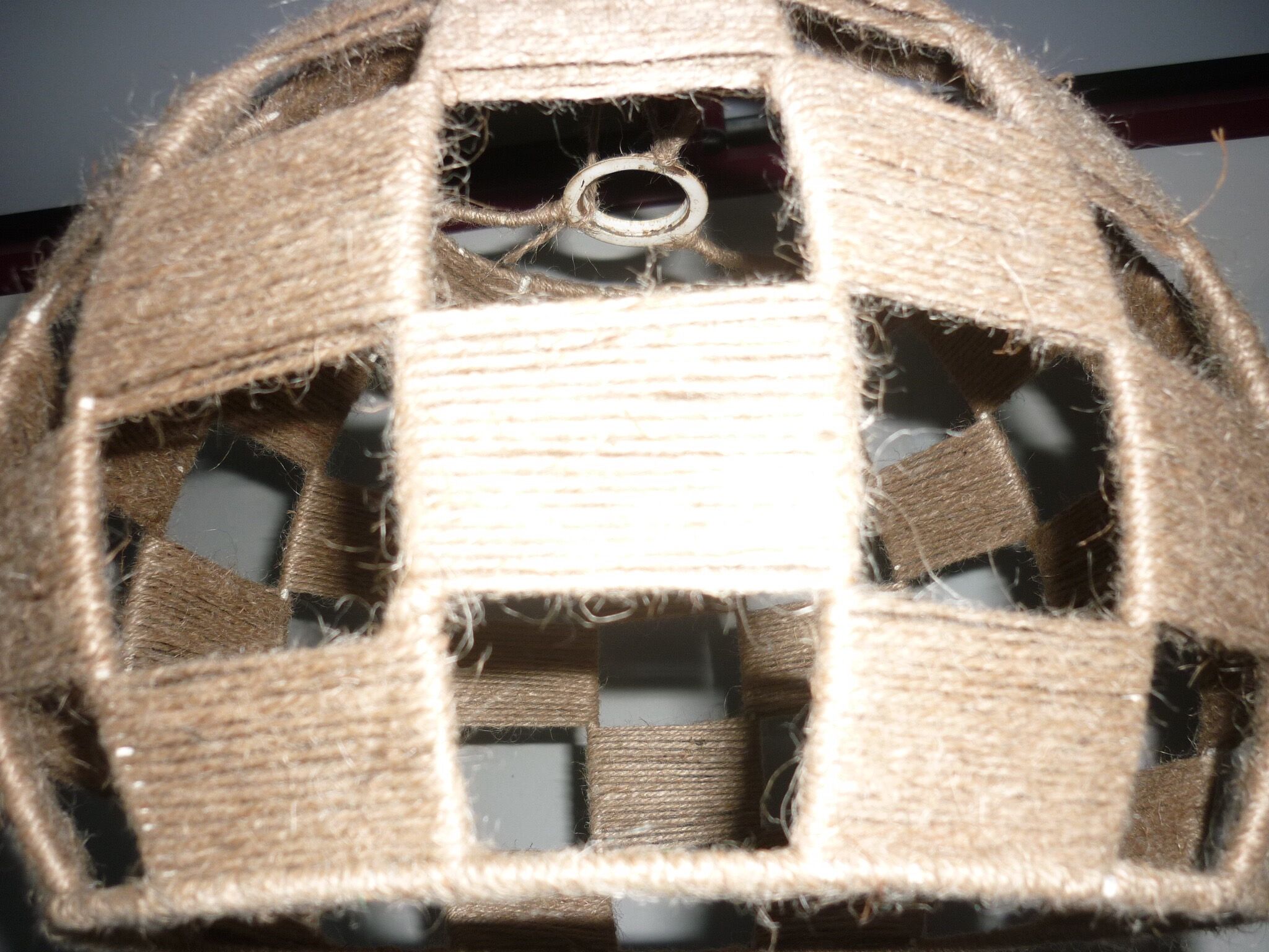 Checkered jute wire lampshade for suspension