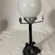 Lampe art nouveau art déco en fer forgé globe blanc