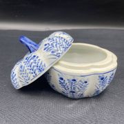 Chinese covered pot, box, jewelry box, pumpkin, white porcelain, China blue plant decor