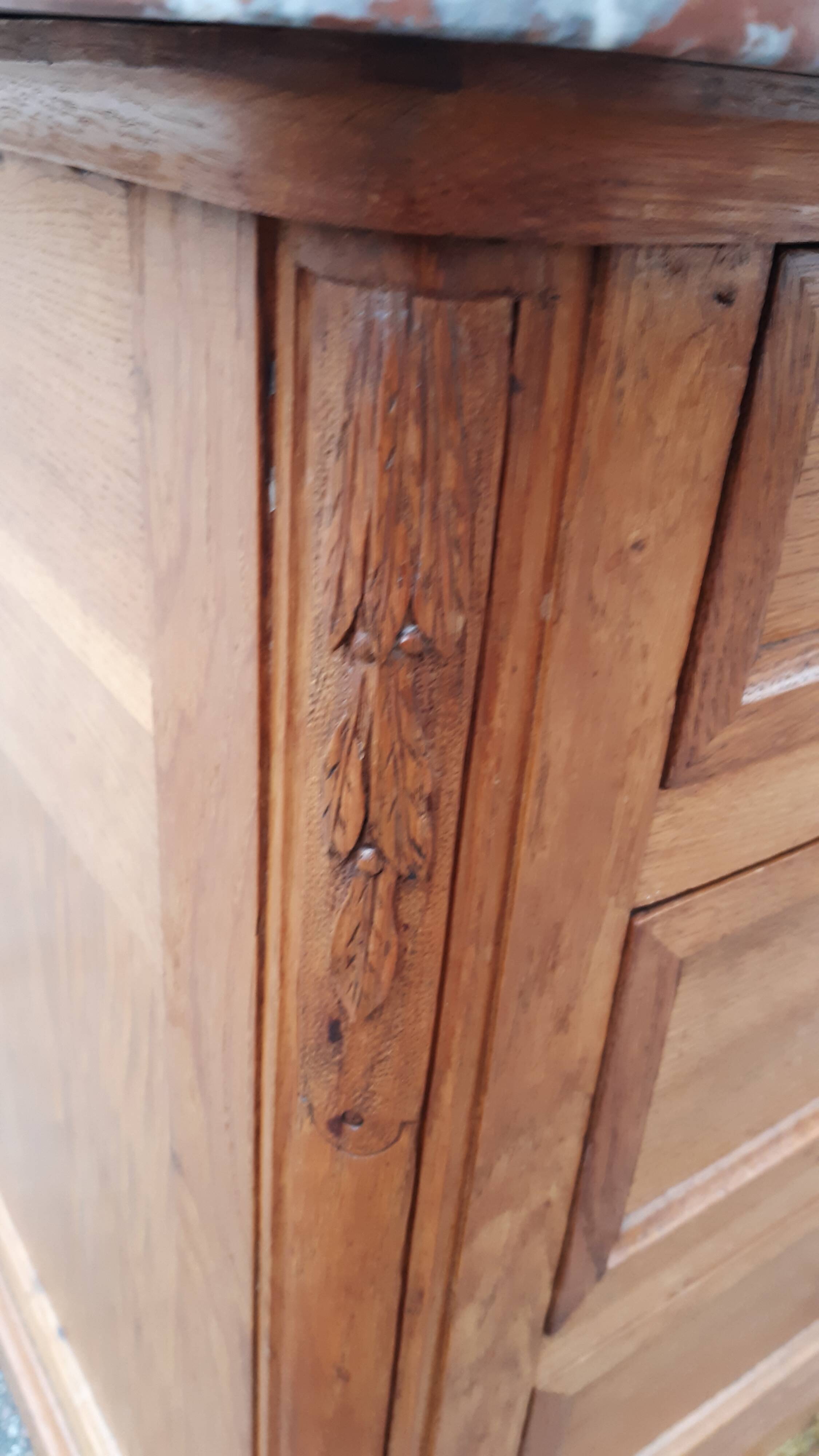 Oak and marble chest of drawers