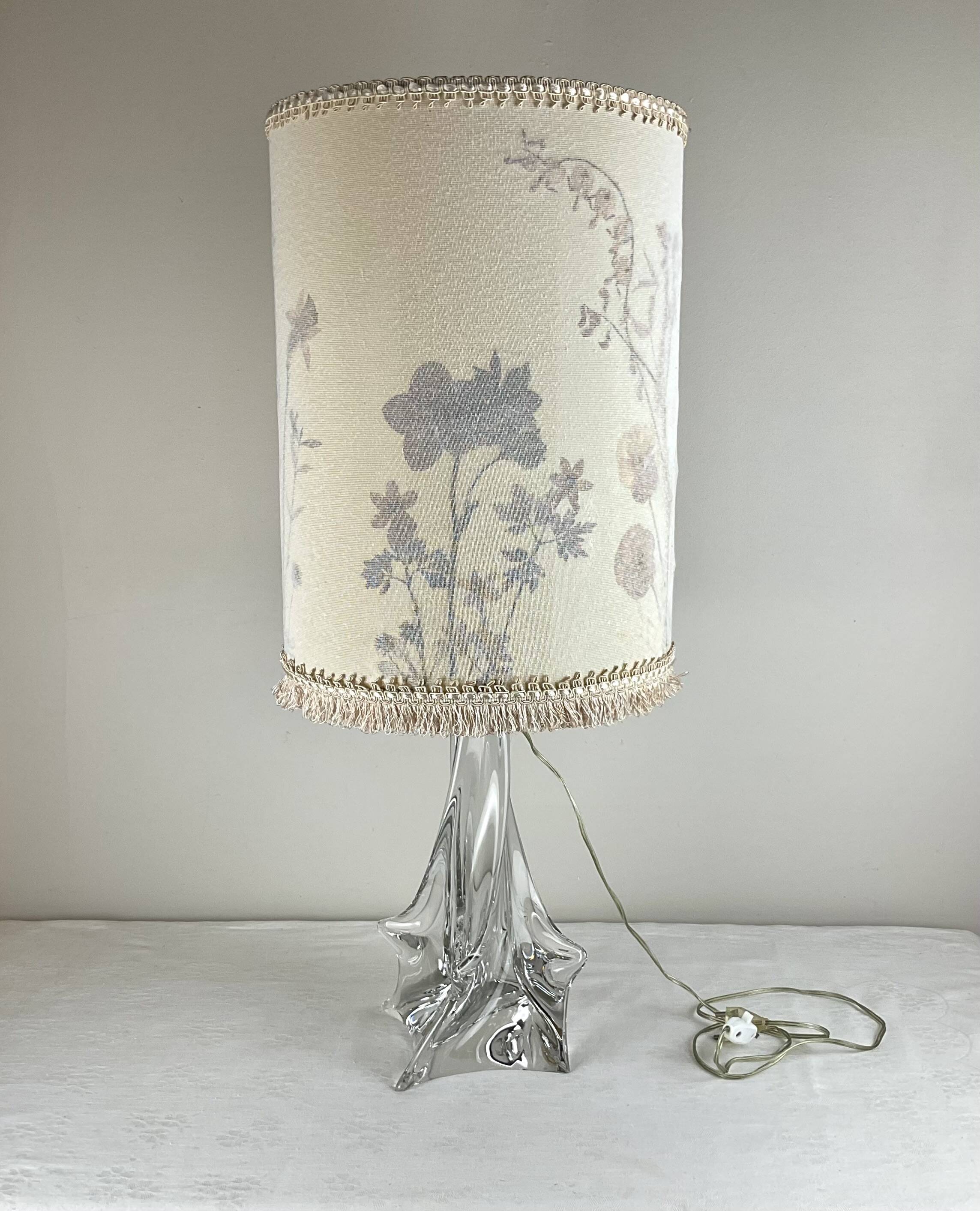 Solid glass lamp and dried flower lampshade from the 60s/70s