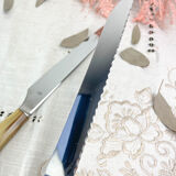 2 vintage Nogent Bakelite knives